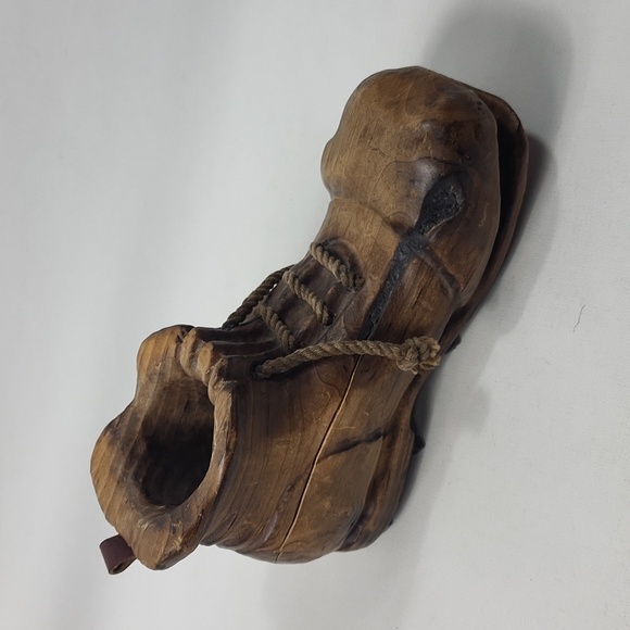 European wooden hobo/folk art boot - Picture 3 of 9